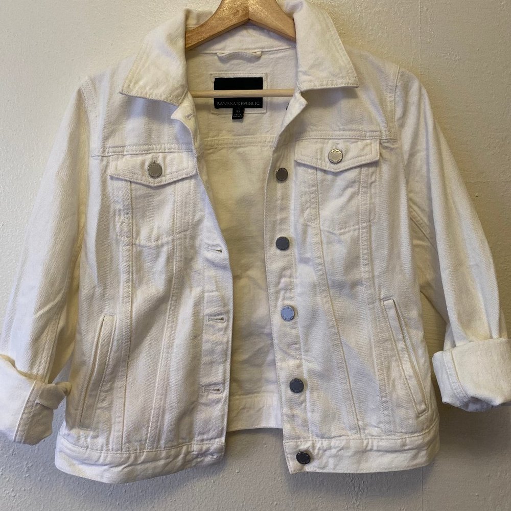 White Banana Republic Jean Jacket